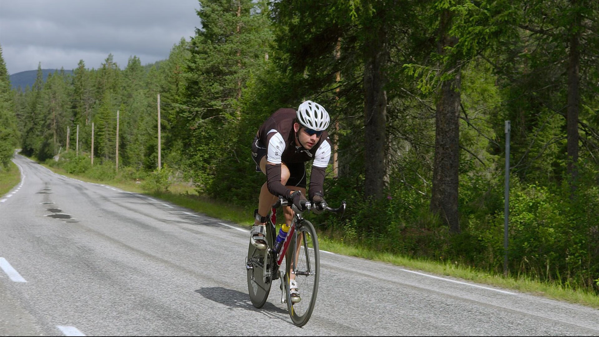 _城市马拉松：超过两万人参赛，刷新纪录_，城市马拉松第一名多少钱