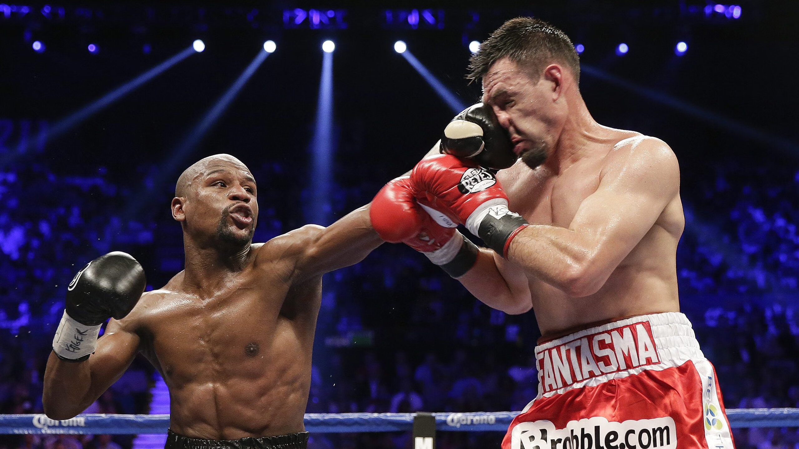 《电竞比赛中的创意战术：打破常规赢取胜利》，电竞比赛主题标语吸引人的