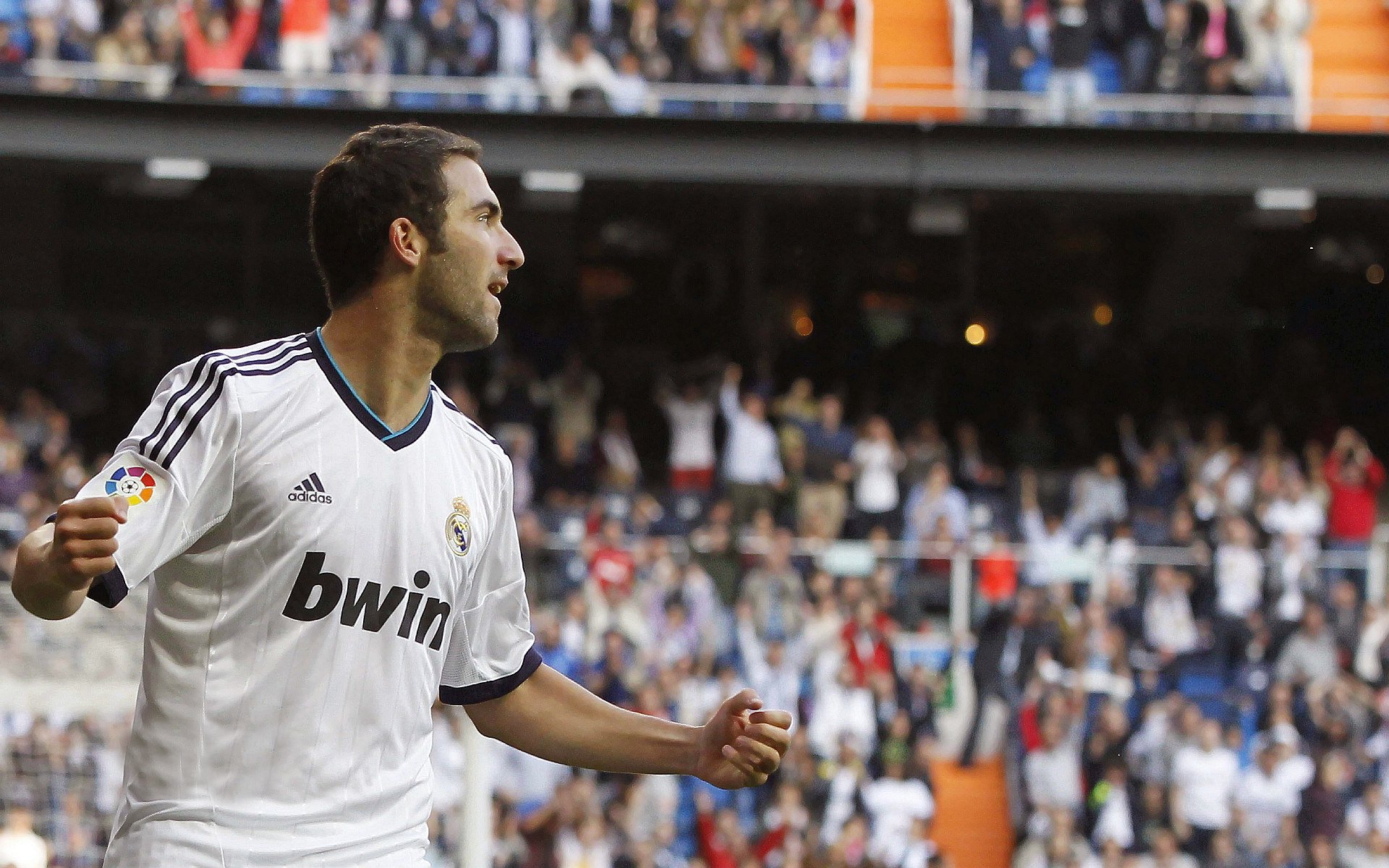 滑雪冠军张可欣成功挑战高难度动作，再创历史，你知道张可欣是谁吗